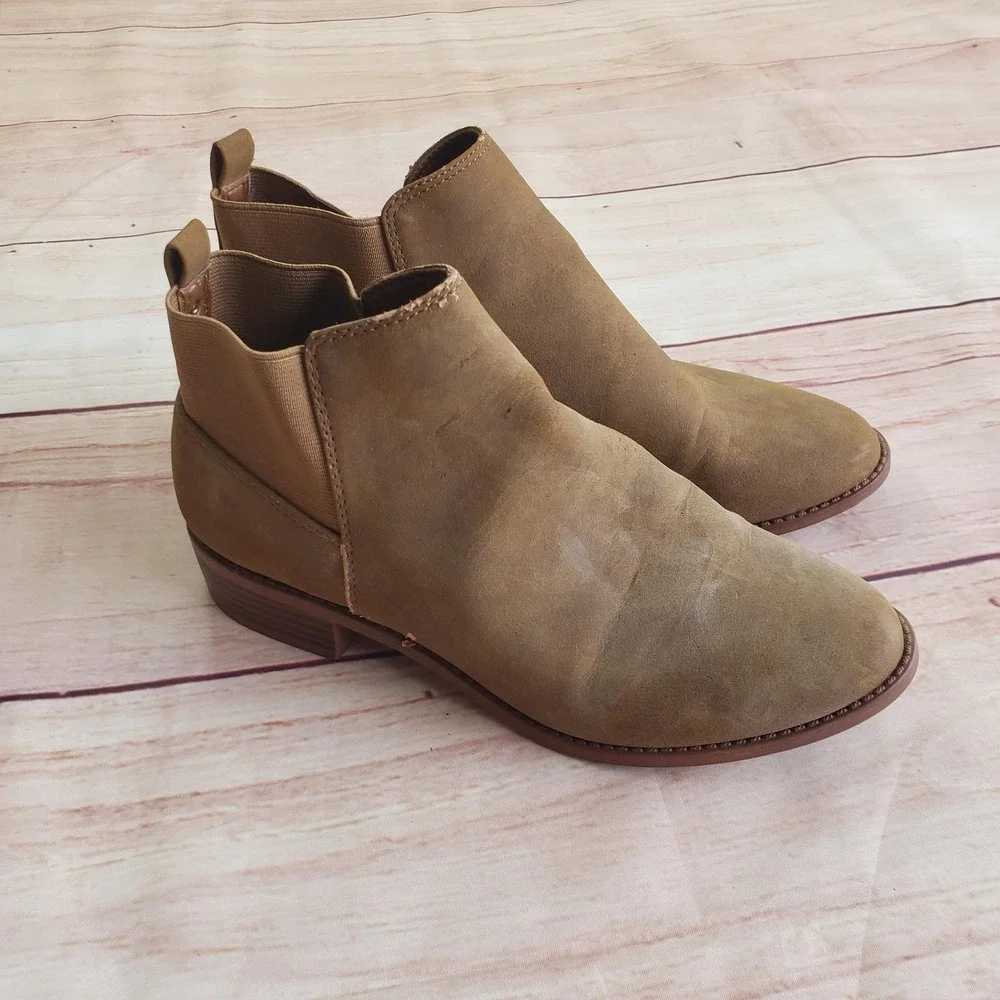 Aldo Boots Womens Size 8.5 Brown‎ Suede Chelsea Ankle Block Heel Almond Toe